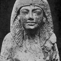 Мужская голова времени Аменхотепа III. Известняк. XVIII династия. Конец 15 в. до н. э. Бирмингам. Музей