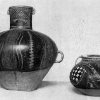 Керамические сосуды. Культура Яншао. 3 тыс. до н. э. Пекин. Музей Гугун