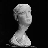 Голова женщины (богини?). Мрамор. III-II вв. до н. э.Греко-римский музей в Александрии