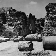 Александрия Египетская. Ком эль-Дикка. Часть римских терм. Вид с восточной стороны. III — IV в.н.э.
