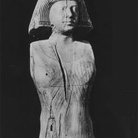 Фрагмент деревянной статуи женщины, называемой «женой мэра Саккары». V дин. Египетский музей в Каире. Фото: Анджей Дзевановский
