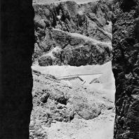 Фивы. Египет. Долина царей. Вид с гробницы Тутмоса III. Фотограф: Анджей Дзевановский